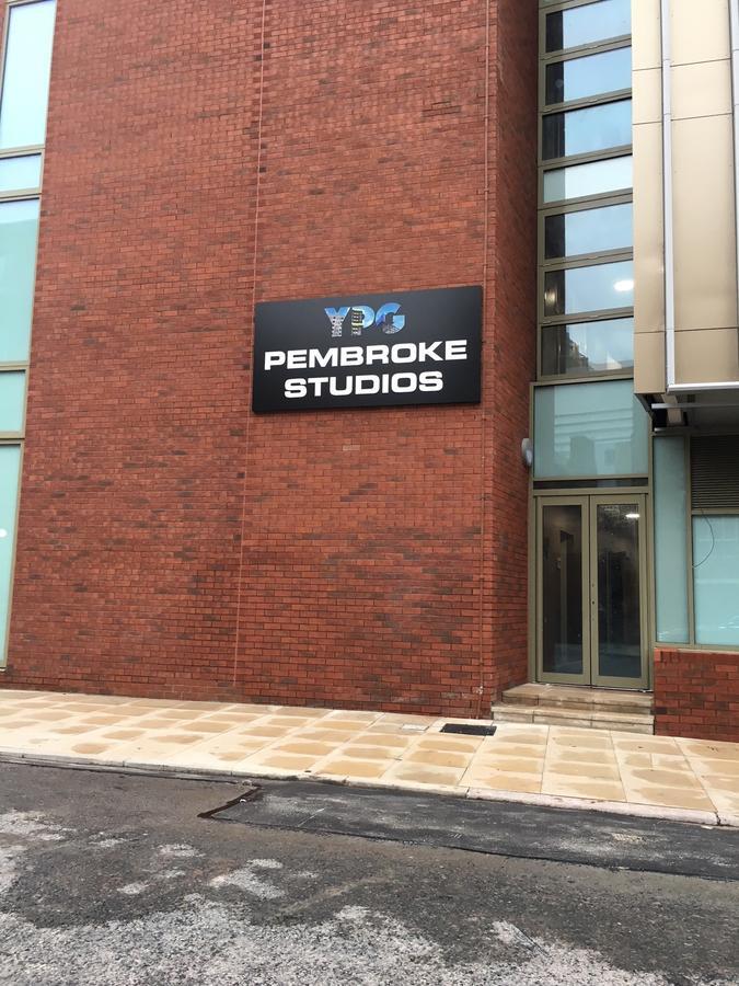 Pembroke Studios Liverpool Exteriör bild